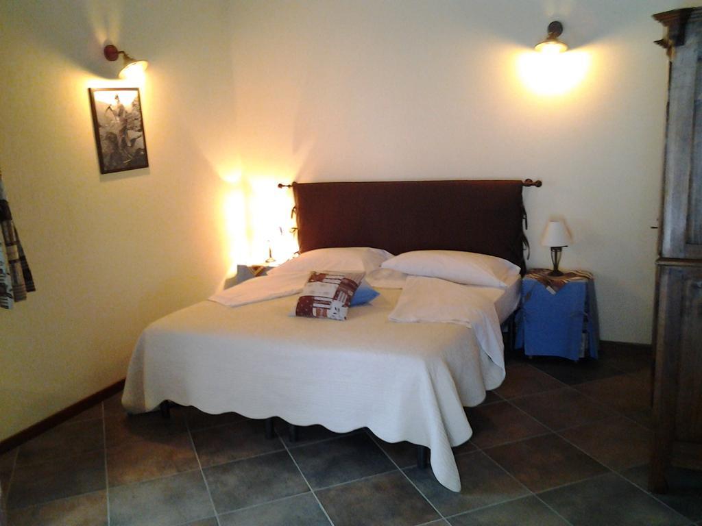 Agriturismo Bio-Ecologico Sant'Isidoro Roccaforte Mondovì Quarto foto